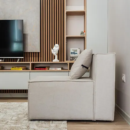 Sunny Luxurious By Pikhost Apartment Durrës