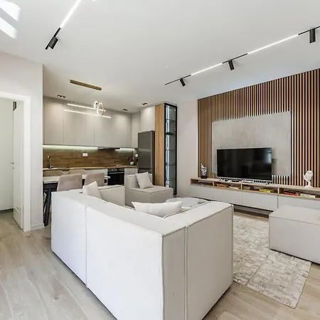 Sunny Luxurious By Pikhost Durrës