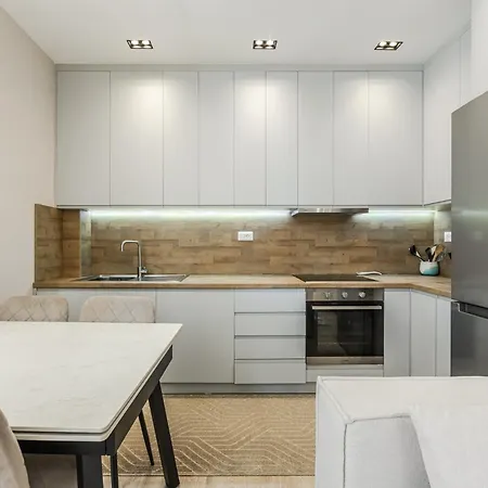 Apartment Sunny Luxurious By Pikhost Durrës