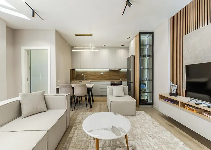 Sunny Luxurious By Pikhost * Durrës