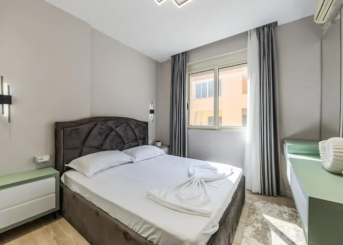 Apartment Sunny Luxurious By Pikhost *