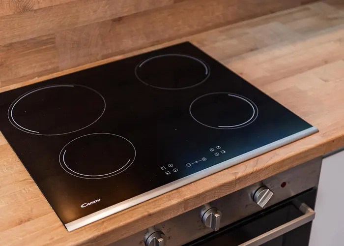 Sunny Luxurious By Pikhost Apartment