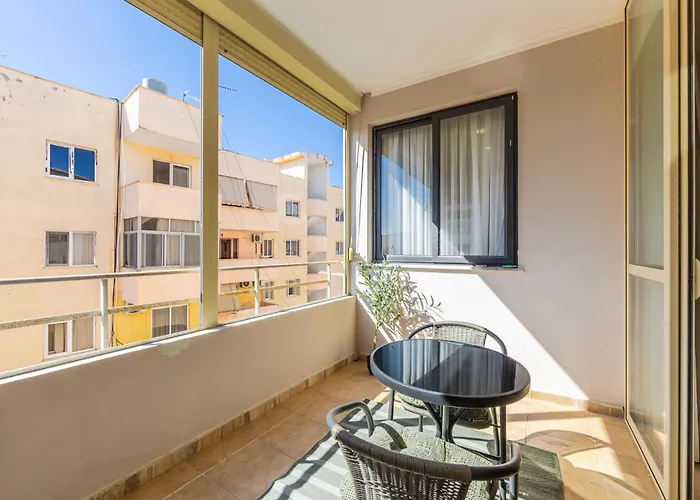 Apartment Sunny Luxurious By Pikhost