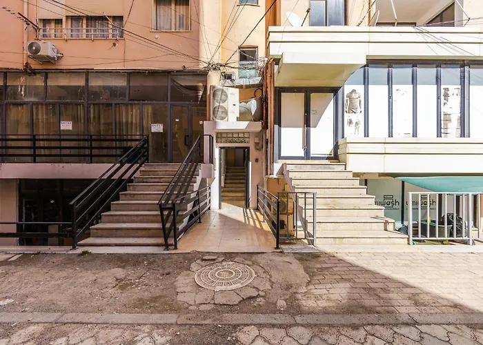 Sunny Luxurious By Pikhost *